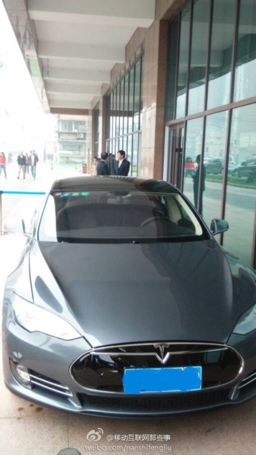 雷軍也要造汽車(chē)？特斯拉老大馬斯克造訪小米？
