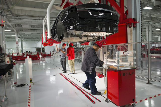 揭秘 Tesla 工廠鮮為人知的三件事:文化、空間、機器人 揭秘 Tesla 工廠鮮為人知的三件事:文化、空間、機器人