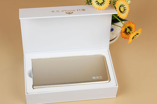 用了又用iPhone專用充電寶  電小二鋒6新品評(píng)測(cè)