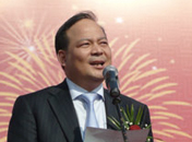 曾毓群