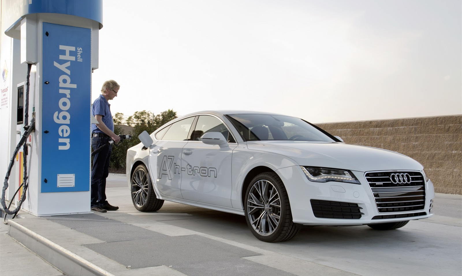 (奧迪A7h-tronquattro來源:Carscoops) (奧迪A7h-tronquattro來源:Carscoops)
