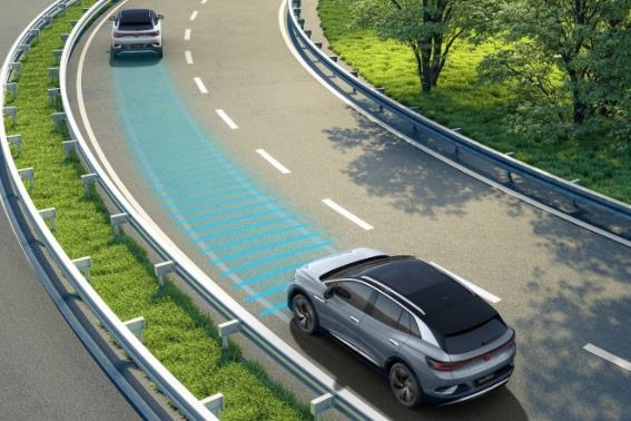 加速電動化轉型！歐盟正式決定2035年禁售燃油車