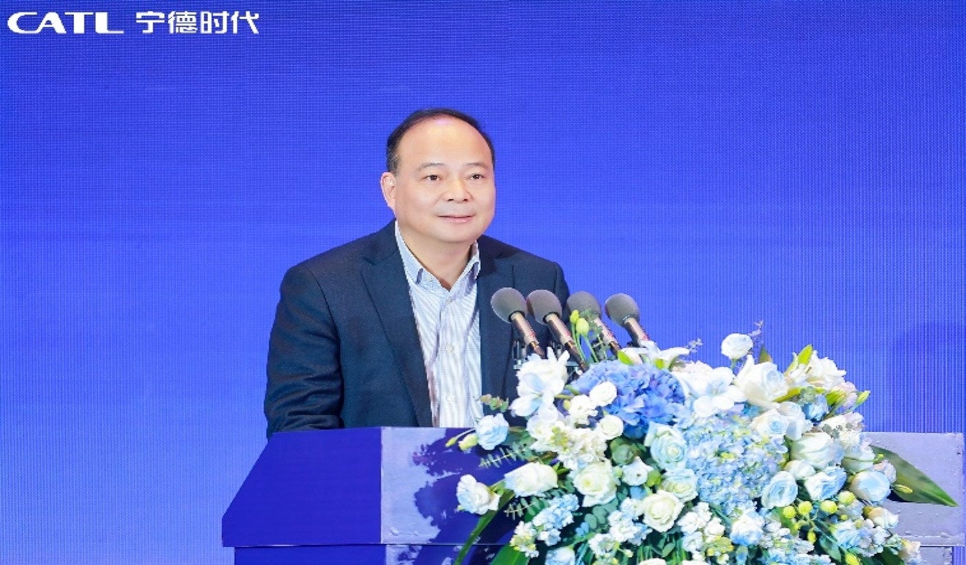曾毓群:固態(tài)電池距離變成商品還很遠(yuǎn) 寧德時(shí)代加大投入