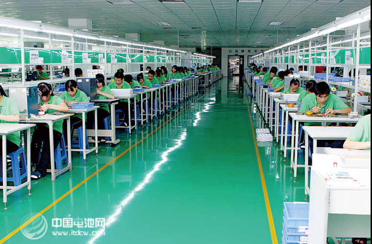 倍斯特品牌移動電源生產車間一角，圖/中國電池網