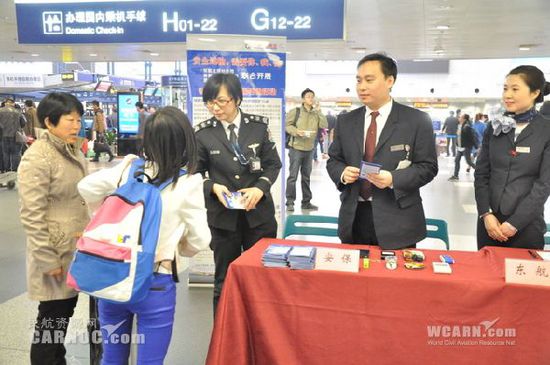近年來，旅客因攜帶不符合規定的鋰電池乘機，危及航空運輸安全的現象引起機場安檢和航空公司高度重視。