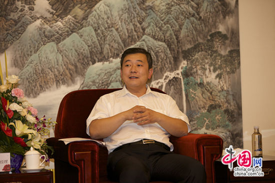 北汽集團副總經理張健接受中國網記者采訪