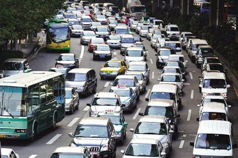 廣東新能源汽車或不受限號約束 可共享公交車道 廣東新能源汽車或不受限號約束 可共享公交車道