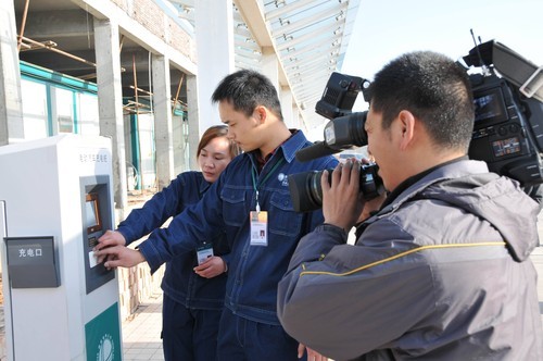 河南將在京港澳高速建26座電動(dòng)汽車充電站