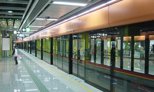 廣州地鐵：不要在乘車期間使用移動電源充電