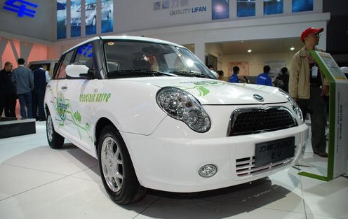 關(guān)于電動(dòng)汽車標(biāo)準(zhǔn) 你我不知道的有哪些? 關(guān)于電動(dòng)汽車標(biāo)準(zhǔn) 你我不知道的有哪些?