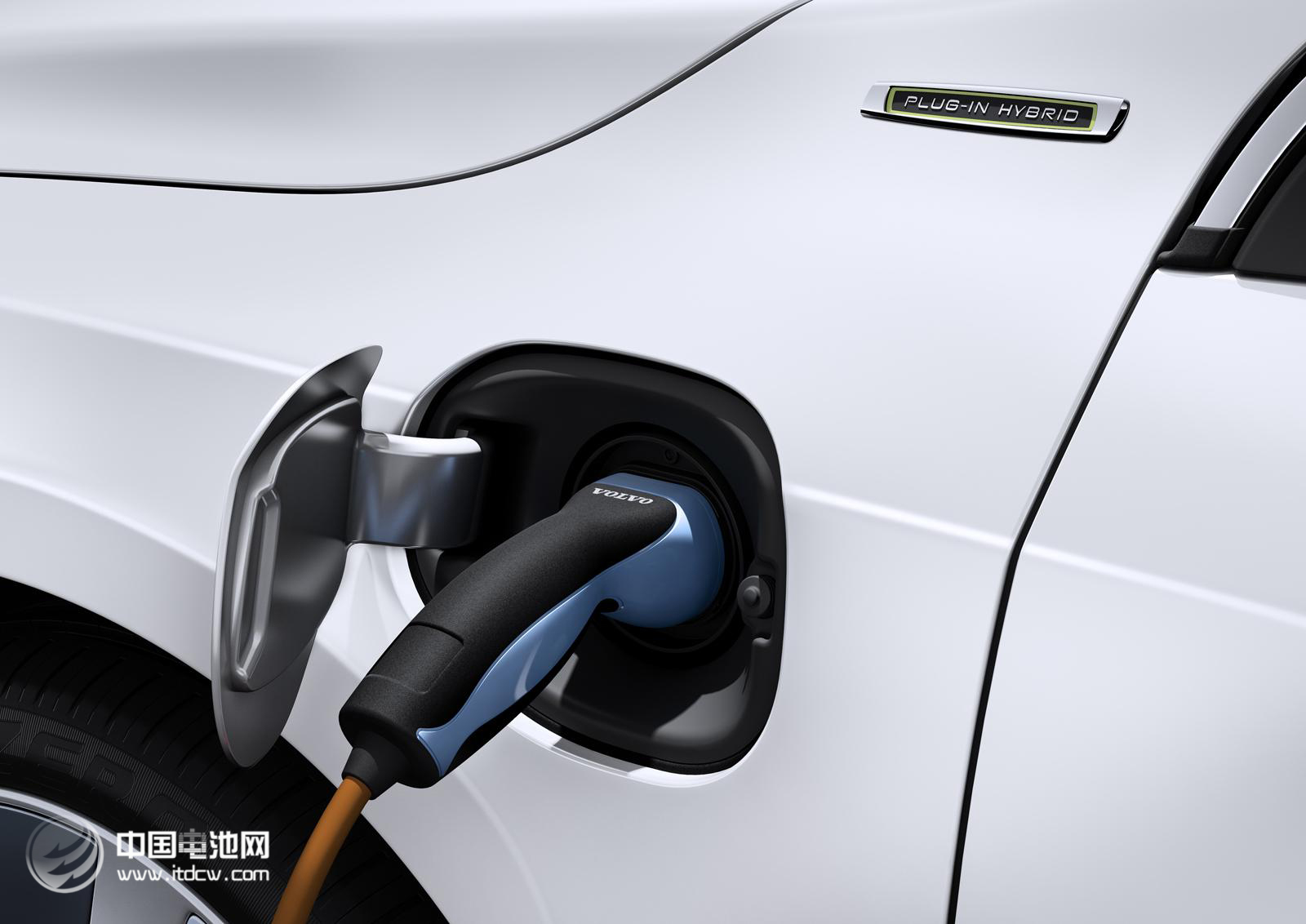 銷量與口碑兼得 插電式混合動(dòng)力車仍“步步驚心”? 銷量與口碑兼得 插電式混合動(dòng)力車仍“步步驚心”?