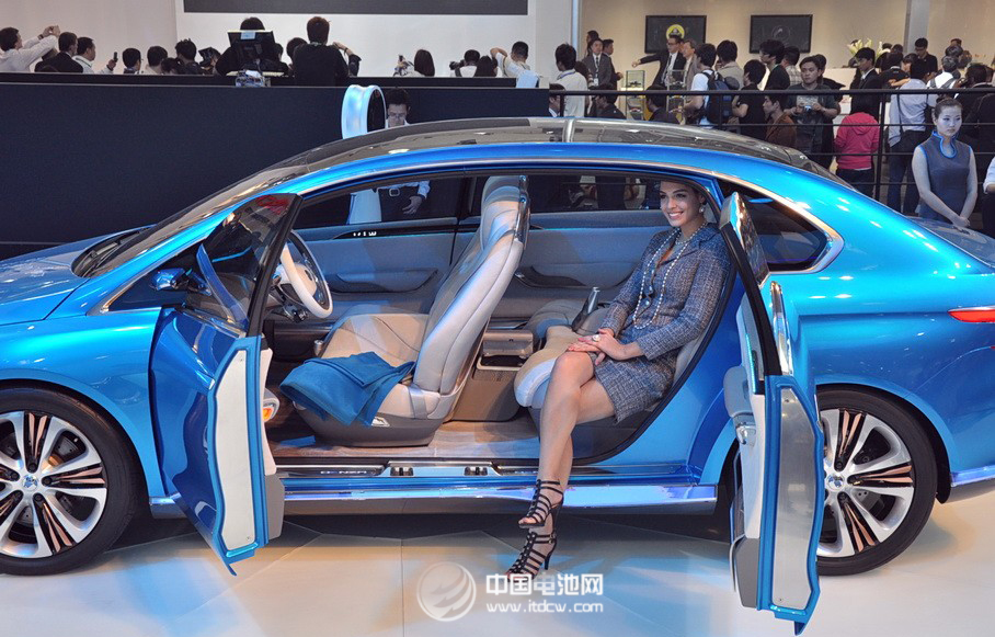 全球興起電動(dòng)汽車熱 中國(guó)1-9月累計(jì)生產(chǎn)4.13萬(wàn)輛