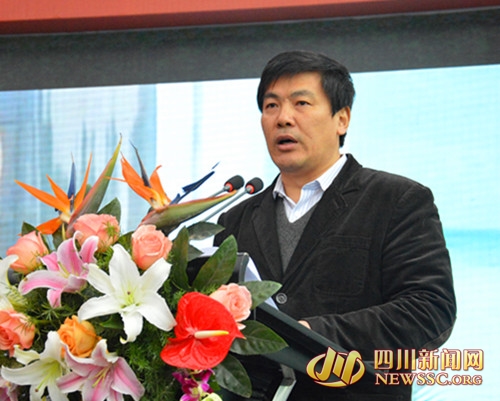 羅強(qiáng)：集聚更多新能源汽車企業(yè)來(lái)四川綿陽(yáng)集群發(fā)展