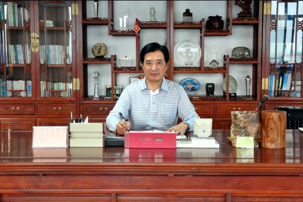 天康集團(tuán)董事長(zhǎng)趙寬 天康集團(tuán)董事長(zhǎng)趙寬