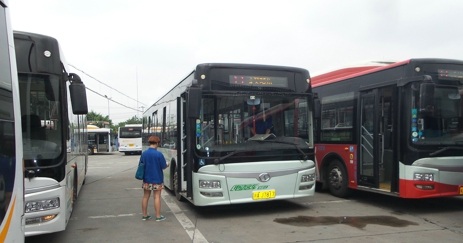 純電動(dòng)轉(zhuǎn)向混動(dòng) 四川成都新能源公交憂喜參半 純電動(dòng)轉(zhuǎn)向混動(dòng) 四川成都新能源公交憂喜參半