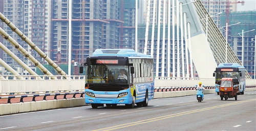 重慶市2013-2015年推廣應(yīng)用三千輛新能源汽車(chē)