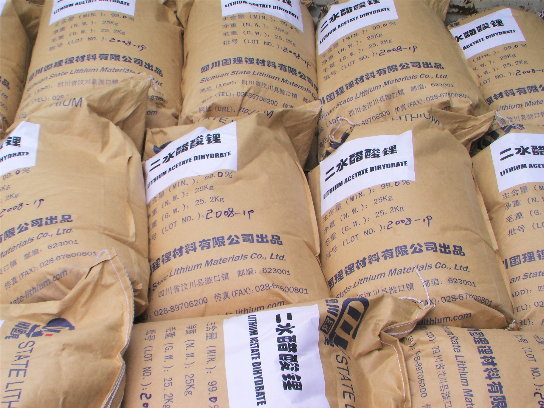 碳酸鋰逆勢上揚(yáng) 呈現(xiàn)化工“萬綠叢中一點(diǎn)紅”