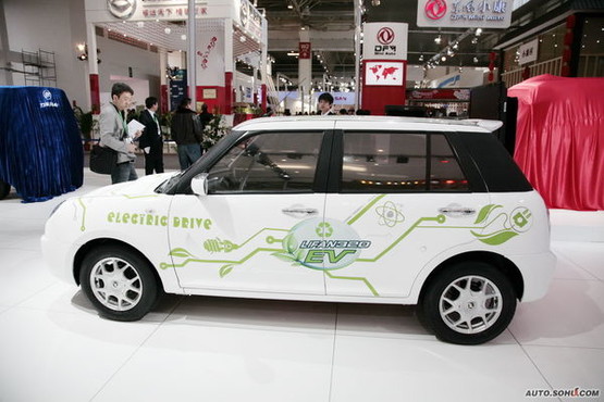 兩會聚焦：新能源汽車依然前路漫漫？