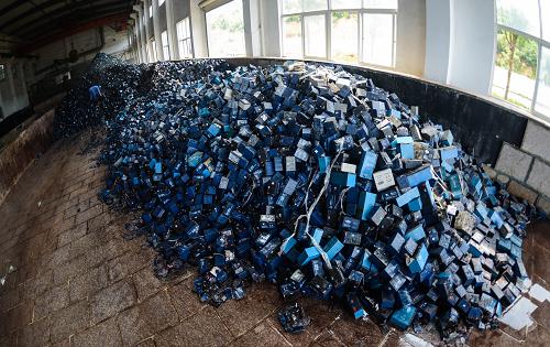 廢鉛蓄電池回收再利用亂局怎破?業內人士:環保成本太低 廢鉛蓄電池回收再利用亂局怎破?業內人士:環保成本太低