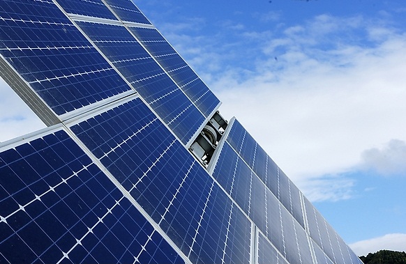 美國碲化鎘薄膜太陽能電池轉換效率達18.6%  創新紀錄