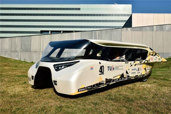 荷蘭研發(fā)出太陽能汽車  續(xù)航里程達1100公里