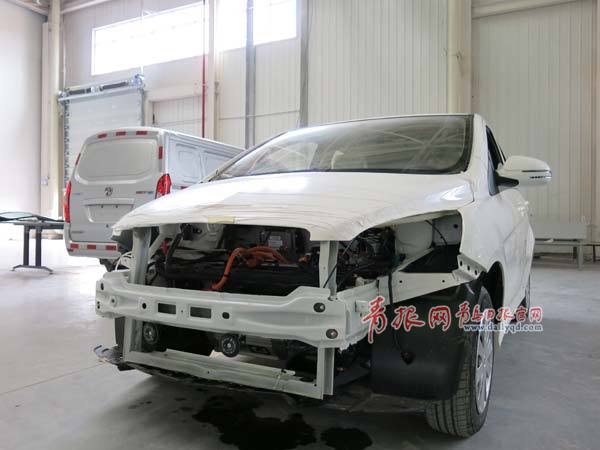首輛青島造電動汽車將下線 一天可產200輛 首輛青島造電動汽車將下線 一天可產200輛