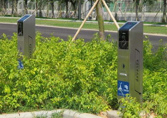廣州上半年建成1500多個充電樁 下半年任務(wù)艱巨