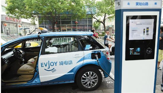 杭州將再添3500個(gè)充電樁 電動(dòng)汽車(chē)充電難望破題 杭州將再添3500個(gè)充電樁 電動(dòng)汽車(chē)充電難望破題