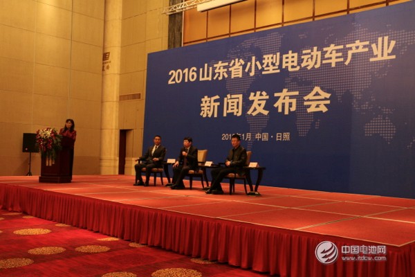 2015年產(chǎn)34.7萬輛 山東試行小型電動(dòng)車達(dá)標(biāo)標(biāo)識(shí)管理