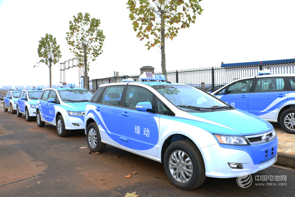新能源汽車再尋“造血細(xì)胞” 比亞迪年報(bào)劇透變革計(jì)劃