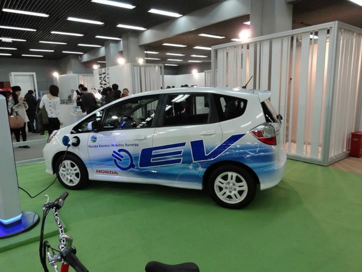發布2020年100萬輛普及目標 日本力促電動汽車前行 發布2020年100萬輛普及目標 日本力促電動汽車前行