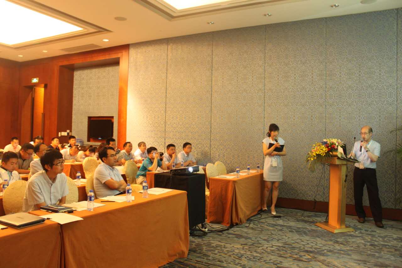 天力鋰能研發總兼山中厚志發表演講 天力鋰能研發總兼山中厚志發表演講