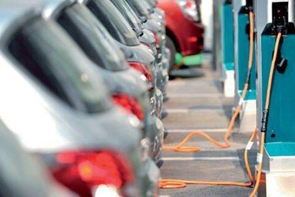 北京今年新能源車號牌本月將領完 明年補貼下調 北京今年新能源車號牌本月將領完 明年補貼下調