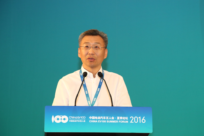 工業和信息化部裝備工業司司長 李東 工業和信息化部裝備工業司司長 李東