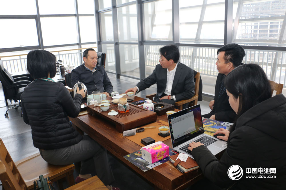 中國鋰電新能源產業鏈調研團一行與英特盛總經理于曉峰座談