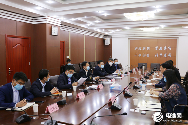 中國電池新能源產業鏈調研團一行參觀調研棗莊國家高新區