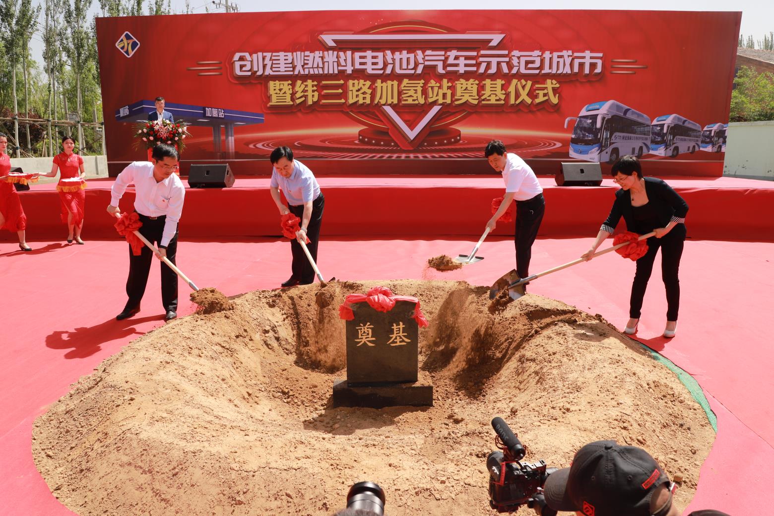 張家口加氫站建設(shè)提速 已投運(yùn)氫燃料電池公交車174輛