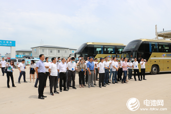 電池百人會企業(yè)家一行調研考察天能集團吉利長興整車生產基地