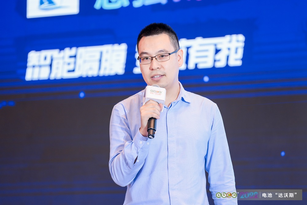 中信證券股份有限公司研究部副總裁、新能源汽車分析師李鷂